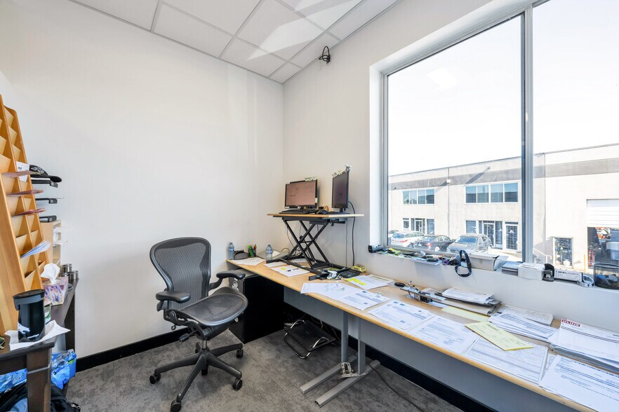 More Photos Of 19299 94 Ave, Surrey Warehouse For Sale