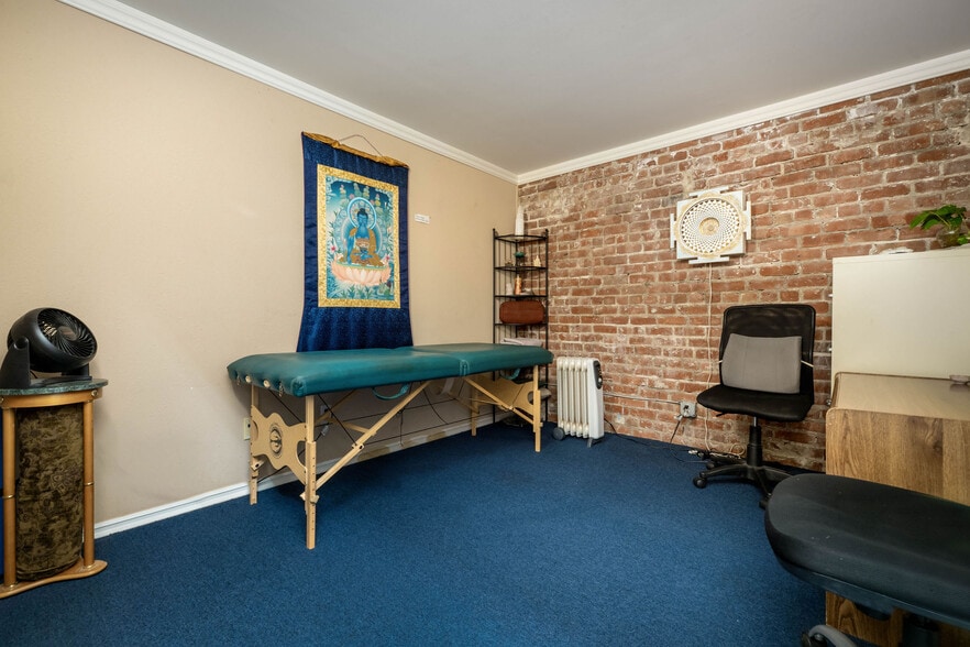 More Photos Of 200 Commercial St, Nevada City Freestanding For Sale