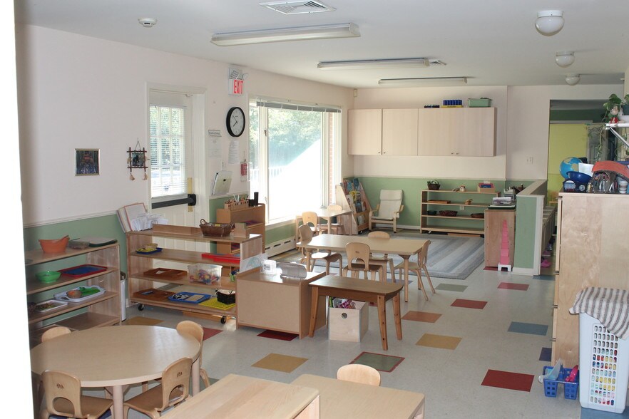 More Photos Of 281 Pennington Lawrenceville Rd, Pennington Daycare Center For Sale