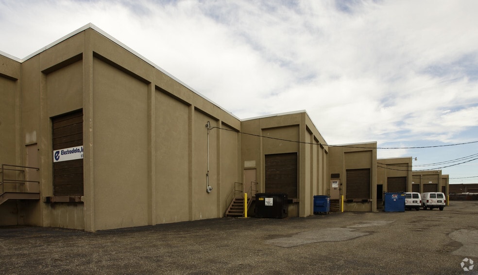 More Photos Of 23000-23080 Miles Rd, Bedford Heights Light Manufacturing For Lease