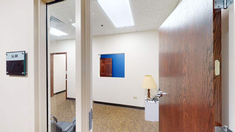 More Photos Of 16151 Weber Rd, Joliet Medical For Lease