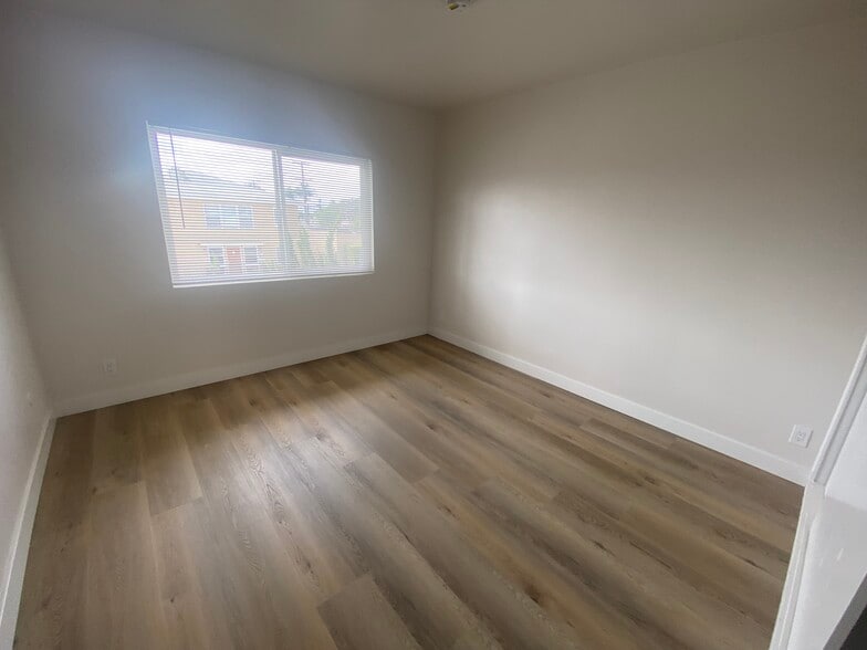 More Photos Of 3617 W 60th, Los Angeles Apartments For Sale