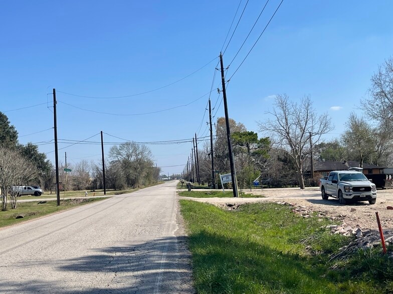 More Photos Of 1212 Cottonwood Church Rd, Rosenberg Warehouse For Lease