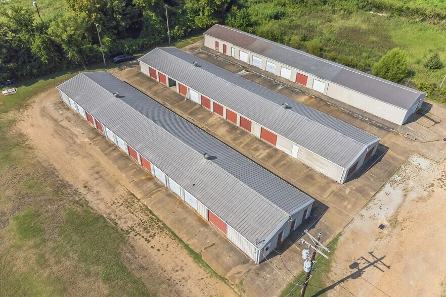 More Photos Of 675 N Jefferson St, Houston Self Storage For Sale