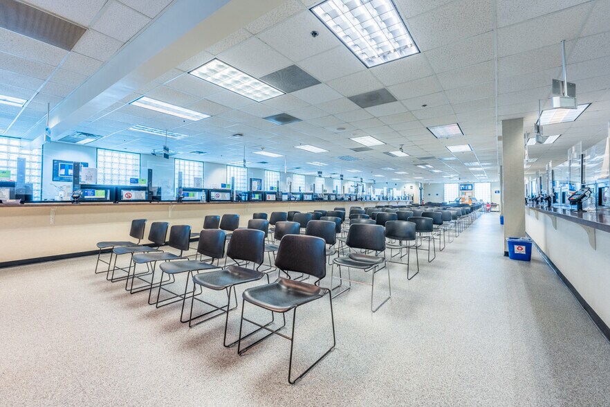 More Photos Of 2110 E Governors Cir, Houston Light Manufacturing For Sale