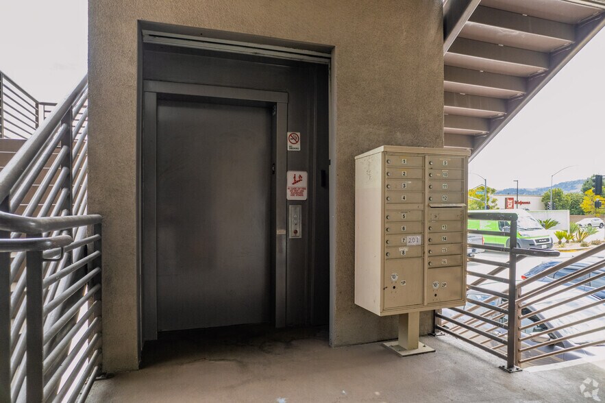 More Photos Of 18253 Colima Rd, Rowland Heights Storefront Retail Office For Lease