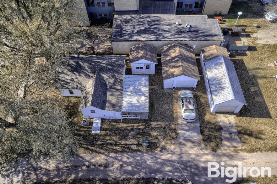 More Photos Of 130 S 5th St, Hebron Apartments For Sale