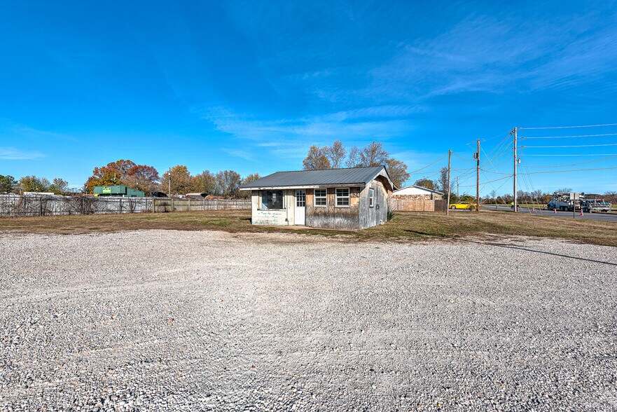 More Photos Of 624 Slack St, Pea Ridge Land For Sale