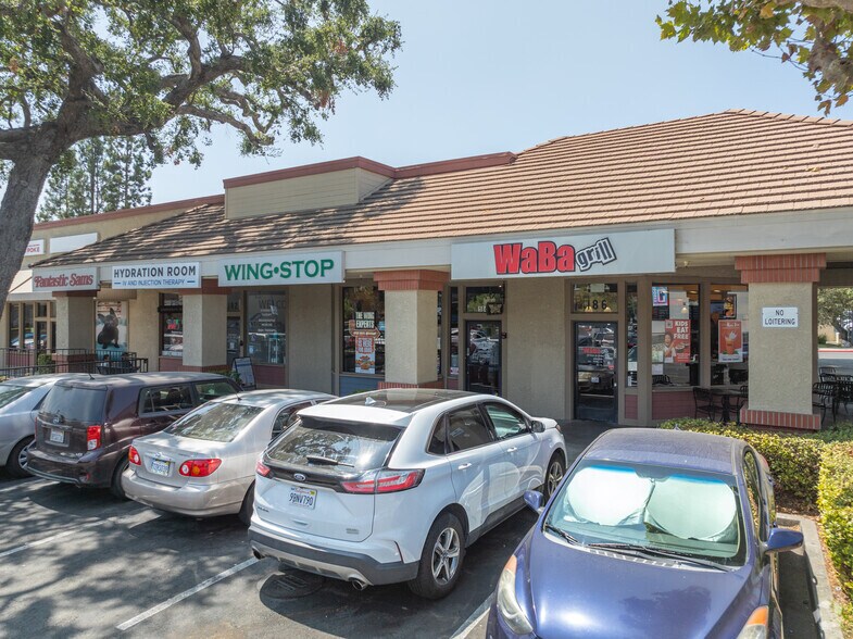 More Photos Of 170-186 W Foothill Blvd, Monrovia General Retail For Lease