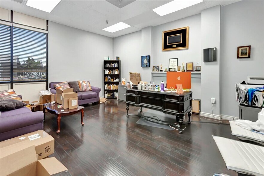 More Photos Of 1061 S Melrose St, Placentia Warehouse For Sale