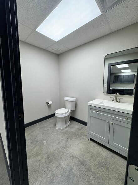 More Photos Of 4513 County Rd 128, Midland Industrial For Lease