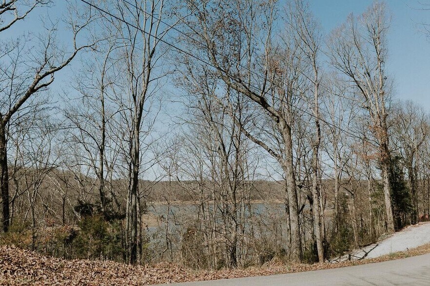 More Photos Of 896 Wilderness Rd, Mammoth Cave All Leisure For Sale