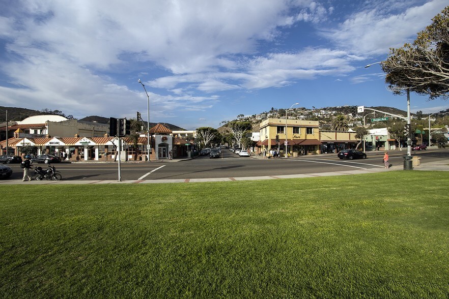More Photos Of 224-226 Ocean Ave, Laguna Beach Freestanding For Lease