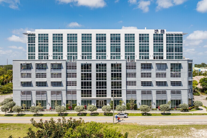 More Photos Of 800 SE 4th Ave, Hallandale Beach Office For Sale