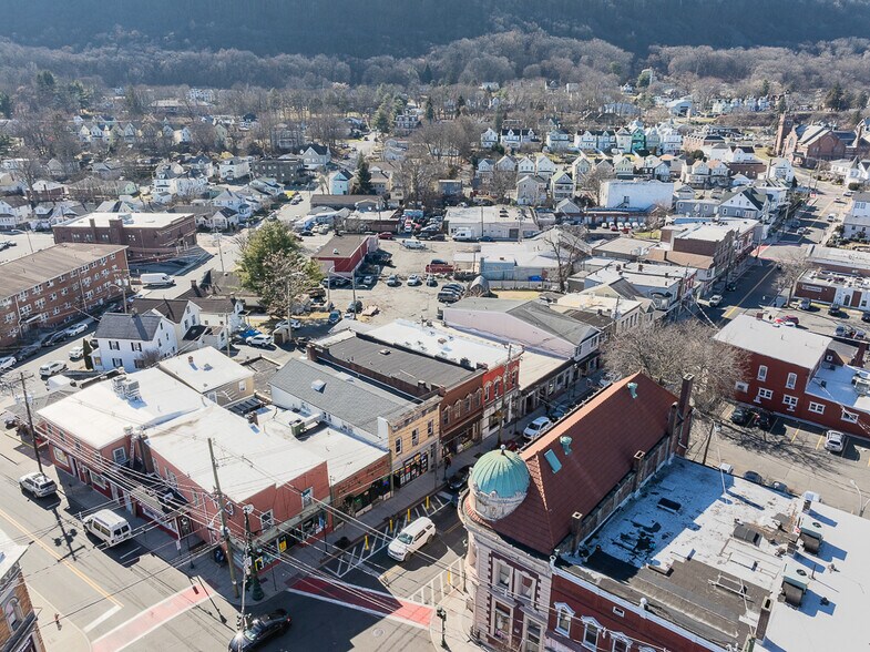 More Photos Of 7 New Main St, Haverstraw Storefront Retail Residential For Sale