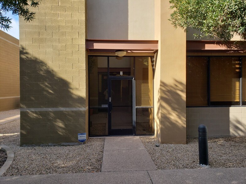 More Photos Of 80 N McClintock Dr, Chandler Medical For Sale