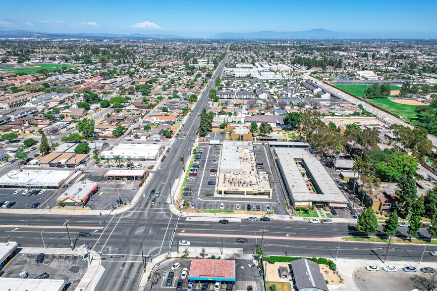 More Photos Of 11802-11820 Centralia St, Lakewood General Retail For Sale