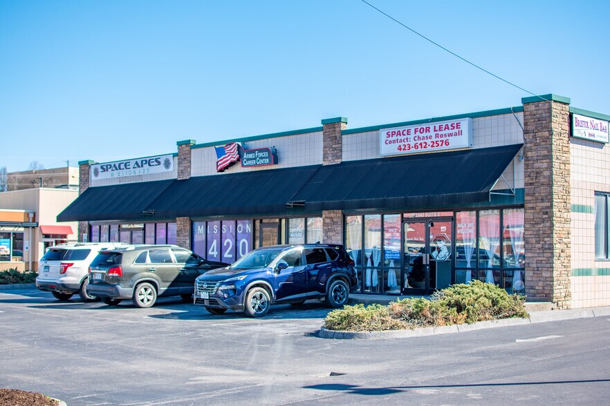 More Photos Of 2940 Paulena Dr, Bristol Storefront For Sale