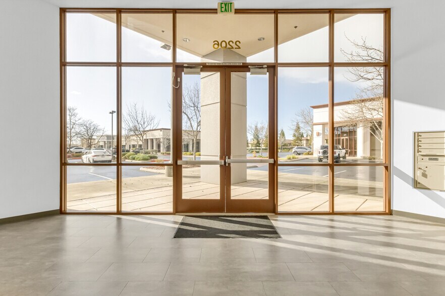 More Photos Of 2206 Plaza Dr, Rocklin Office For Sale