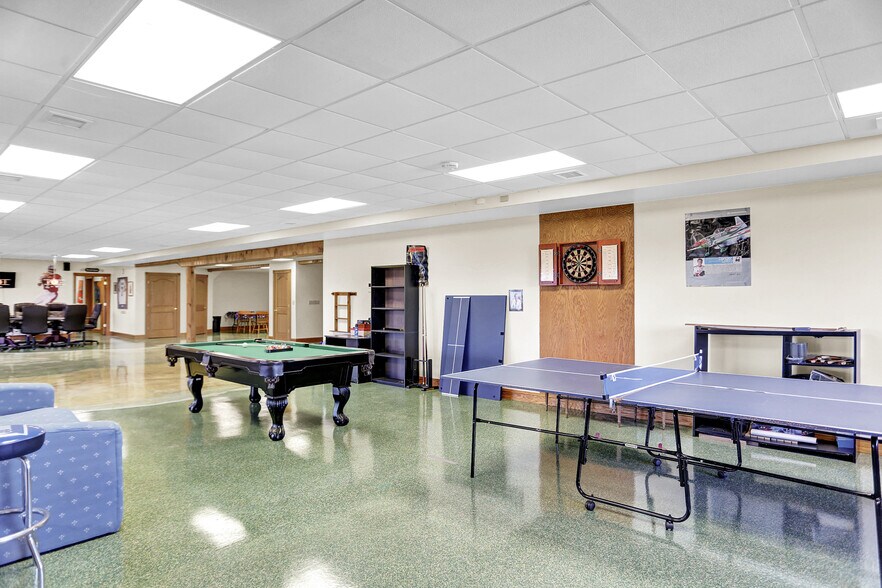 More Photos Of 600 Airport Dr, Mifflintown Flex For Sale
