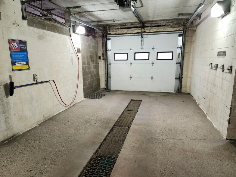 More Photos Of 525 N Central Ave, Milaca Freestanding For Sale