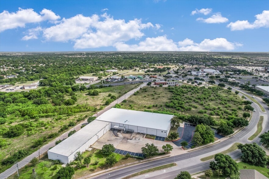 More Photos Of 400 S Heatherwilde Blvd, Pflugerville Manufacturing For Lease