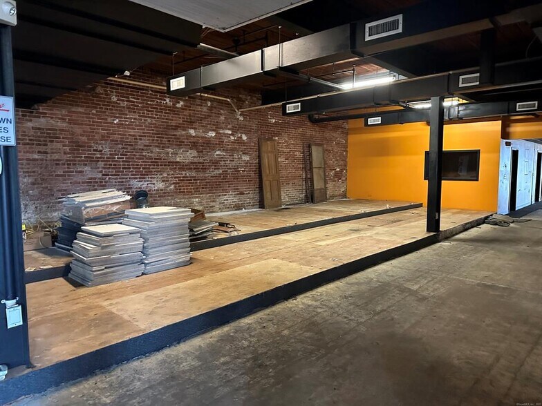 More Photos Of 444 Hartford Pike, Dayville Freestanding For Sale