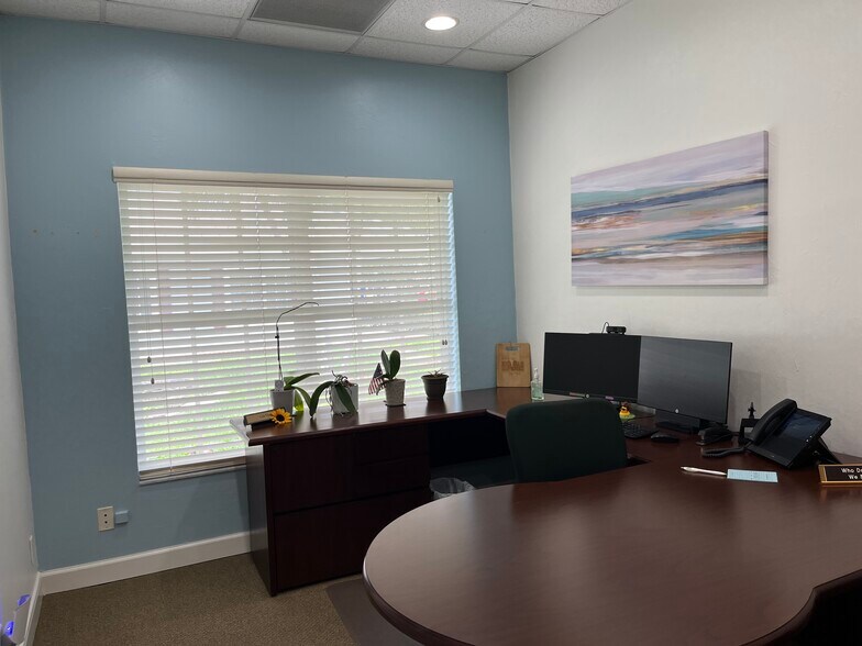 More Photos Of 40 Barkley Cir, Fort Myers Medical For Lease