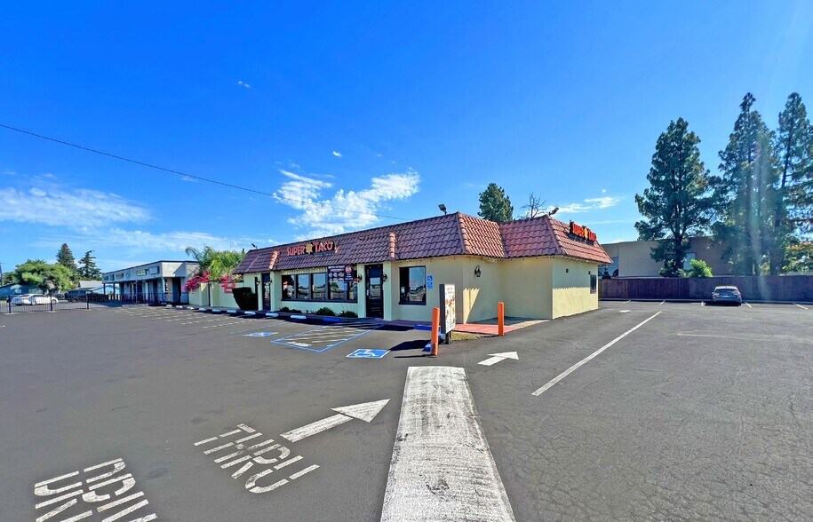 More Photos Of 7131 Franklin Blvd, Sacramento Restaurant For Sale