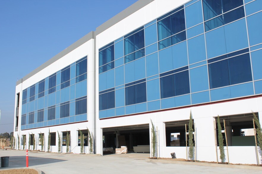 More Photos Of 3828 Schaufele Ave, Long Beach Medical For Lease