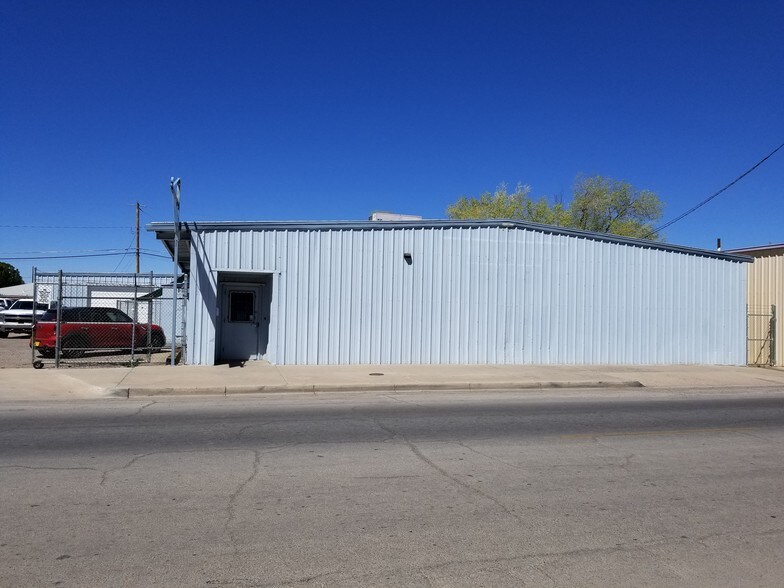 Primary Photo Of 848 W Hadley Ave, Las Cruces Light Manufacturing For Lease