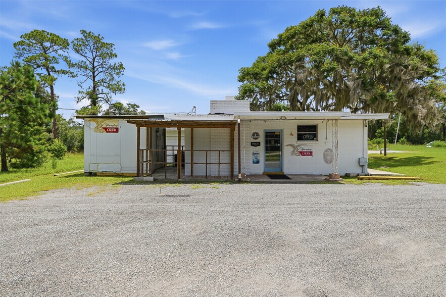 More Photos Of 1148 County Road 309, Crescent City Restaurant For Sale