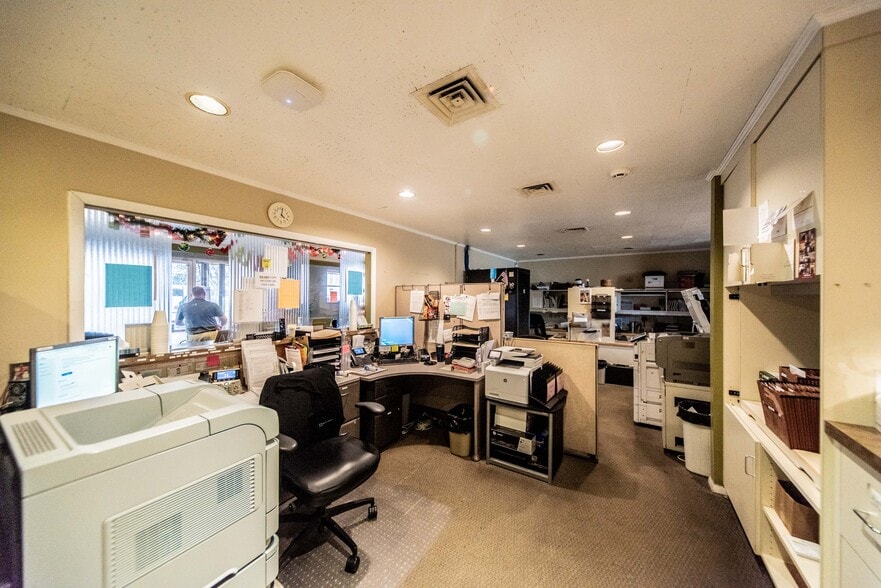 More Photos Of 2535 Broadway St, Paducah Office For Lease