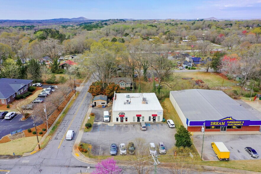 More Photos Of 444 Hampton Ave, Pickens Storefront Retail Office For Sale