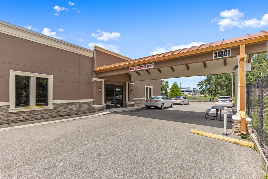 More Photos Of 31201 US Highway 19 N, Palm Harbor Coworking Space