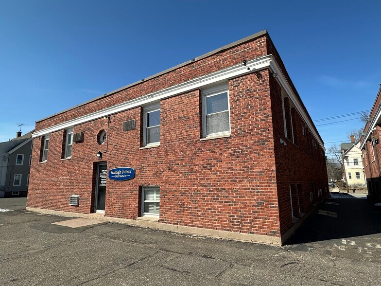 More Photos Of 53 Connecticut Blvd, East Hartford Office For Lease