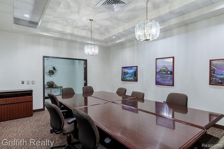 More Photos Of 5840-5936 Sterling Dr, Howell Flex For Lease