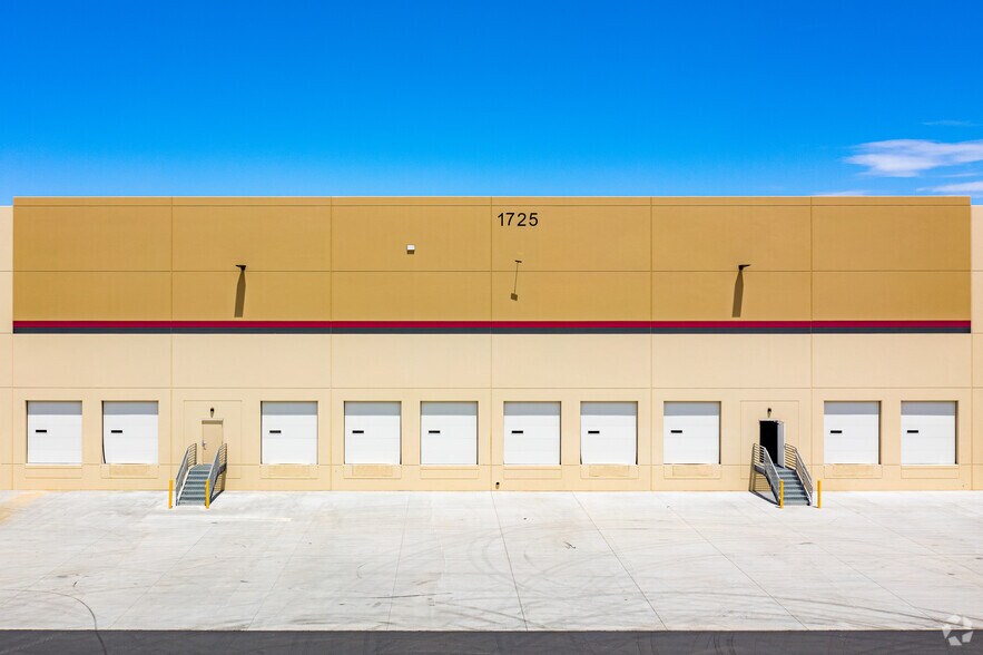 More Photos Of 1725 Chaparral Rd, Henderson Warehouse For Lease