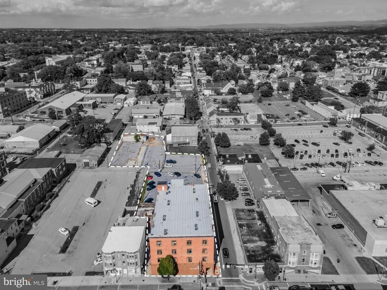 More Photos Of 100 W Franklin St, Hagerstown Office Residential For Lease