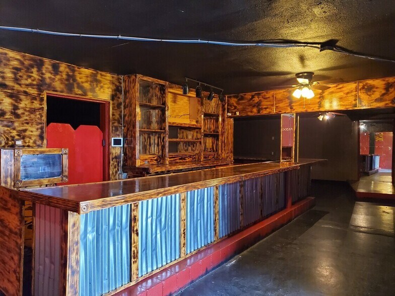 Primary Photo Of 3428 NE 23rd St, Oklahoma City Bar For Sale