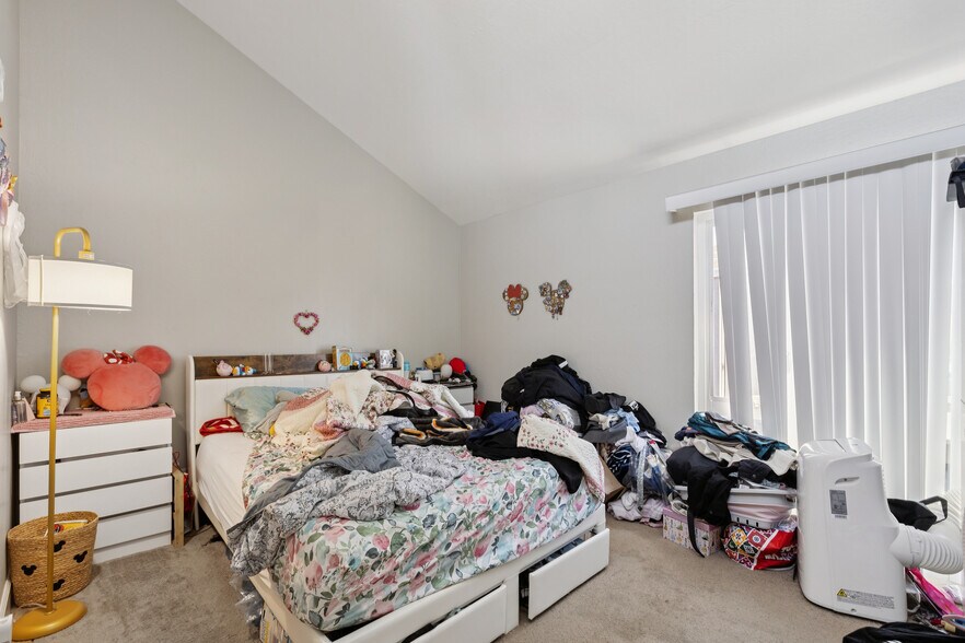 More Photos Of 1411 Oxford St, Redwood City Apartments For Sale
