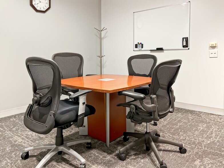 More Photos Of 140 E Ridgewood Ave, Paramus Coworking Space