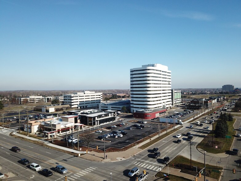 888 W Big Beaver Rd, Troy, MI 48084 Coworking Space