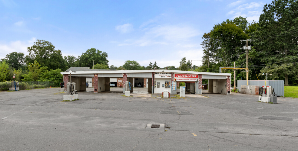 Primary Photo Of 1108 East St, New Britain Auto Repair For Sale