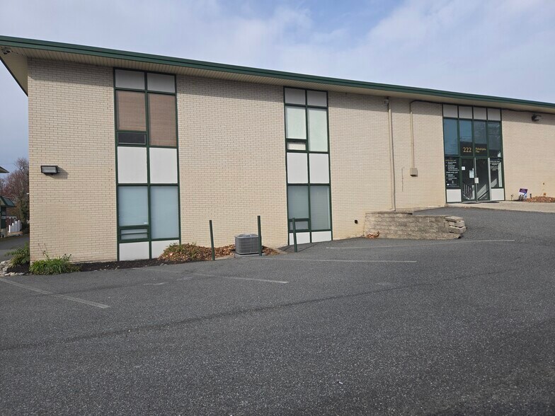 More Photos Of 222 Philadelphia Pike, Wilmington Office For Lease