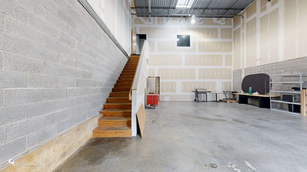 More Photos Of 1690 Roberts Blvd, Kennesaw Warehouse For Sale