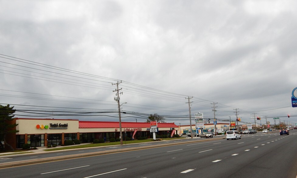 More Photos Of 11805 Coastal Hwy, Ocean City Storefront For Lease