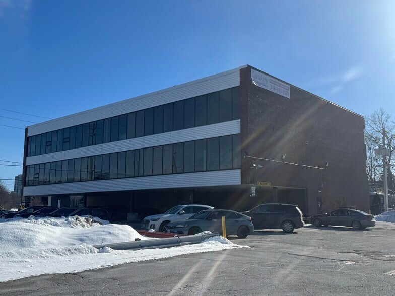 More Photos Of 240 Waterloo St, London Medical For Lease