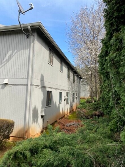 More Photos Of 2136 Nomad Ct SE, Salem Apartments For Sale