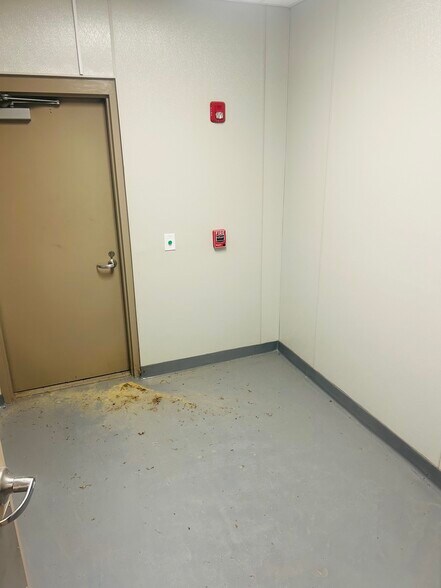 More Photos Of 102 Coyote Ln, Robersonville Medical For Lease